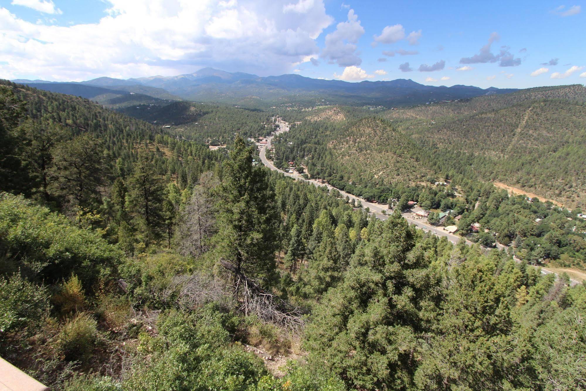 Crown Point Resort Ruidoso Exterior photo
