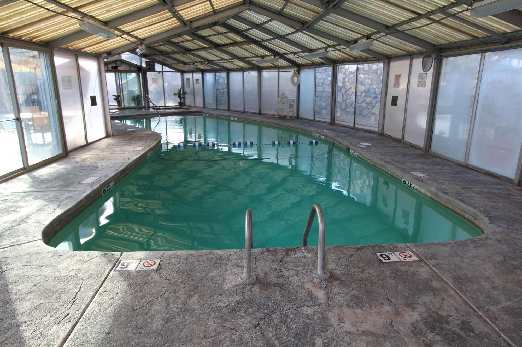 Crown Point Resort Ruidoso Exterior photo